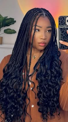 knotlessbraids with curls Nice Rasta Braids, Triangle Box Braids With Curly Ends, Waterfall Box Braids, Mwongezo With Braids, Small Individual Braids With Curly Ends, Triangle Braids With Curly Ends, Curls At The Bottom Of Box Braids, Braids For Plus Size Black Women, Bobo Goddess Box Braids