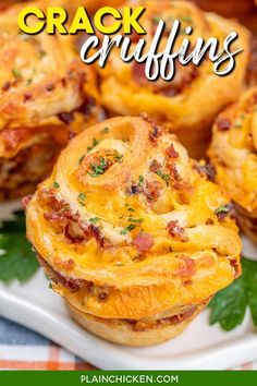 Crack Cruffins Recipe - Cheddar, Bacon & Ranch Cruffins - buttery flaky pastries that are perfect for game day, snack, lunch, and dinner. Effortless to make and they taste AMAZING! Crescent roll dough topped with ranch dressing, cheddar cheese, and bacon and baked in a muffin tin. Serve with a bowl of extra ranch for dipping and prepare to be wowed! Cruffins Recipe, Crescent Roll Recipes Appetizers, Plain Chicken Recipe, Cruffin Recipe, Homemade Ranch Seasoning, Awesome Appetizers, Cheese Crescent Rolls, Crescent Recipes, Snack Lunch