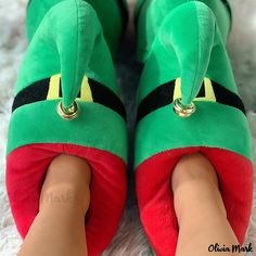 Olivia Mark - Stylish Round Toe Shoes with Red Casual Patchwork Contrast - Ideal for Keeping Warm Fuzzy Flip Flops, Cozy Cartoon, Flats Shoes Comfortable, Winter Comfort, Faux Fur Slippers, Winter Slippers, Round Toe Shoes, Slippers Pattern, Warm Shoes