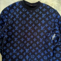 Selling A Used In Great Condition All Over Monogram Lv Sweater. Price Is Firmed Size: S ( Fits Trus To Size ) Louis Vuitton Sweater, Lv Monogram, Sweaters Crewneck, Louis Vuitton Monogram, Men Sweater, Louis Vuitton, Monogram, Color