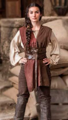 Selena looks deus salve o rei Medieval Clothes, Fair Outfits, Fest Outfits, Medieval Costume, Medieval Dress, Fantasy Costumes, Medieval Fashion, 영감을 주는 캐릭터