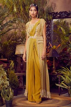 Pre-Draped Saree with Printed Blouse Indian Garments, Daughter Dress, Haldi Outfits, Saree Blouse Styles, Draped Saree, Black Lehenga, Indian Fashion Trends, Suit Ideas, Mother Daughter Dress