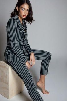 Dress like a boss in this two piece, blazer & pant set in a striped print fabric . Features cropped pants and blazer jacket. A gorgeous style up for work, dinner or night out. Pant Romper Outfit, 6th Form Outfits, Dress Like A Boss, Trendy Blazers, Work Dinner, Print Pant, Bodysuit Blouse, Womens Dress Suits, Western Dress