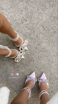 Dr Shoes, Fancy Shoes, Girly Shoes, Shoe Inspo, Aesthetic Shoes, Swag Shoes, Pretty Shoes, Dream Shoes, Shoe Game