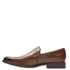 PRICES MAY VARY. Breathable leather Flexible sole Non-marking outsole Extremely lightweight Memory foam insole Men's Clarks, Office Look, Luxury Store, Dress And Heels, Pharmacy Gifts, Slip Ons, Beauty And Personal Care, Leather Upper, Loafers