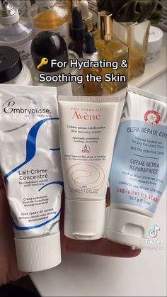 Discover the best hydrating and soothing creams to nourish and protect sensitive, dry skin. From Embryolisse's multi-tasking Lait-Crème Concentré to Avene's gentle Skin Recovery Cream, and First Aid Beauty's Ultra Repair Cream, these skincare essentials are designed to restore and calm irritation while providing deep hydration. Perfect for any sensitive skincare routine. #HydratingCream #SensitiveSkinCare #SoothingSkincare #MoisturizerForDrySkin #SkinCareEssentials #Embryolisse #Avene #FirstAidBeauty Sensitive Skincare Routine, Ultra Repair Cream, Sensitive Skincare, Skin Care Routine Order, Skin Care Tutorial, Skincare Essentials, Facial Skin Care Routine