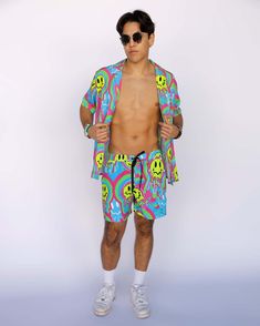 Nothing can kill your electric vibe in the Melty Smiley Camp Shirt! It has a comfortable fit perfect for all-day wear and a vibrant melting smiley graphic that screams euphoria louder than the bass drop at a music festival. Lightweight, breathable fabric Pattern may vary per product 100% Rayon Machine wash cold Wash separately Tumble dry low Bleach when needed Rave Wear Men, Men’s Raves Outfit, Edc Rave Outfits Men, Rave Fashion Men, Guy Rave Outfits, Mens Festival Outfits, Music Festival Outfits Men