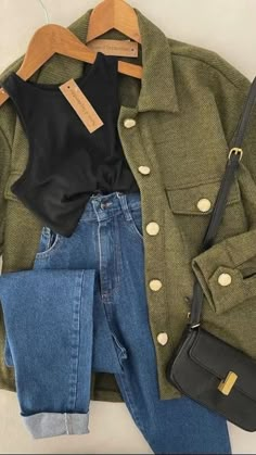 Outfits For Women Over 50, Outfits For Women, Women Over 50, Mode Inspo, Spring Outfit, Everyday Outfits