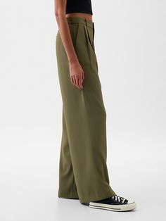 365 High Rise Pleated Trousers | Gap Elegant Gap Straight Leg Bottoms, Gap High-waisted Work Pants, Chic Straight Pants By Gap, Chic Gap Bottoms For Fall, Gap Wide Leg Pants For Fall, Gap Wide Leg Fall Pants, Chic Fitted Gap Pants, Gap Trousers For Fall, Gap Straight Leg Business Casual Pants