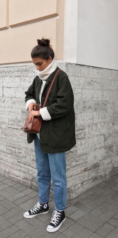 Outfit Converse, Outfits With Converse, Mode Casual, Fashion Hacks, Looks Street Style, Mode Inspo, Autumn Outfit, 가을 패션, Mode Vintage