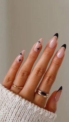 Almond Boho Nails, Witchy Acrylic Nail Designs, Boho Aesthetic Nails, Therapist Nails, Minimalist Nail Art Almond, Boho Chic Nails Designs, Simple Witchy Nails, Witchy Nails Almond, Boho Nails Simple