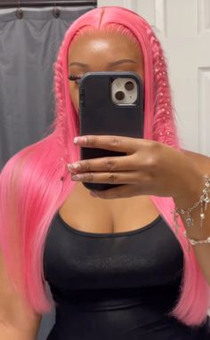 Wig Middle Part Hairstyles, Hair For Birthday Hairstyles, Pink Birthday Hair, Lace Front Color Ideas, Pink Wig Styles For Black Women, Pink Lace Front Wig Hairstyles, Easy Wig Styles, Pink Hair Outfit Black Women, Pink Wig Ideas