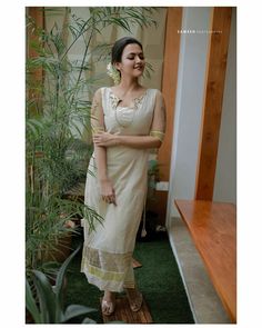 Onam Salwar Designs, Kasavu Dress, Frock Photos, Frock Models, Western Dresses For Girl, Indian Ethnic Fashion