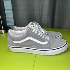 New No Box Size 10 Women’s Gray White 8.5 Men’s Suede & Canvas Lace Up Gray Casual Vans Sneakers, Vans Gray Sneakers With Rubber Sole, Gray Vans Sneakers With Rubber Sole, Spring Gray Vans Sneakers, Gray Lace-up Vans Sneakers, Gray Vans, Vans Skateboard, Vans Shoes Women, Grey Vans