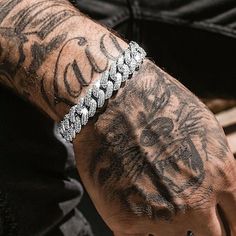 Mens Chain Bracelet, Cheap Bracelets, Miami Cuban Link Chain, Cuban Link Chain Necklaces, Style Hip Hop, Gold Armband, Jewelry Bracelets Gold, Estilo Punk, Estilo Hip Hop