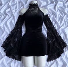 Vampire Asethic Outfits, Goth Mini Dress, Vamp Goth Outfit, Alt Dresses, Mage Outfit, Dark Clothing, Gothic Dresses, Filmy Vintage, Old Fashion Dresses