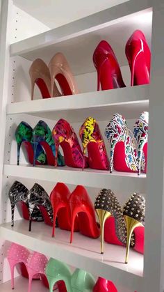 Fancy Sandals, Fancy Heels, Dance Heels, Boutique Decor, Classy Shoes, Shoes Stand, Louboutin Heels