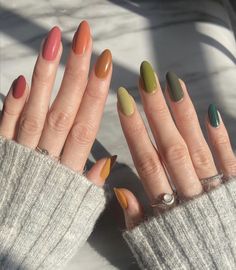 Minimalist Nails Colorful, Fall Nails 2023 Multi Color, Alternate Color Nails, Tri Colored Nails, Simple Nail Color Combos, Autumn Multicolor Nails, Fall Rainbow Nail Colors, Two Different Colored Nails On Each Hand Acrylic, Every Nail A Different Color