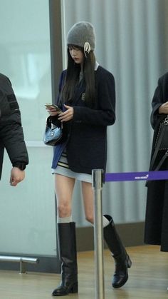 w🐰ny 💫 Jennie Kim Fashion Casual, Wonyoung Airport Fashion, Wonyoung Style, Downtown Outfits, Airport Fashion, Fashion Images, Fashion Fits, Airport Style