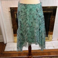 Beautiful Silk Lined Skirt By Maxmara Sz 10 Silk Pleated Tiered Skirt, Silk Mini Skirt With Lining, Silk Flowy Mini Skirt, Spring Silk Skirt With Lined Detail, Silk Ruffled Flowy Skirt, Spring Asymmetrical Silk Skirt, Silk Bottoms With Ruffles For Spring, Spring Silk Skirt, Silk Flowy Skirt For Spring