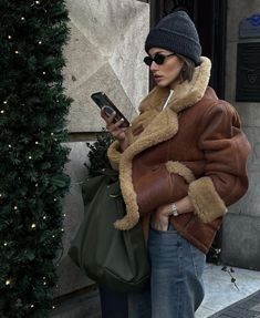 Sherpa Coat, Winter Capsule, Mob Wife, Outfit Trends, Warm Jacket, Winter Coats, Warm Coat, Quarter Sleeve, Autumn And Winter