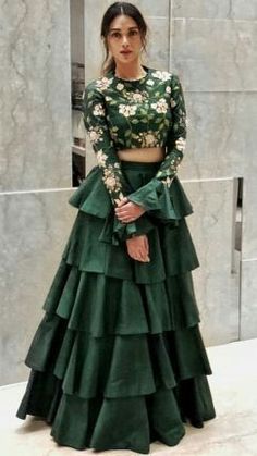 Indian Fashion Trends, Green Lehenga, Indian Salwar Kameez, Winter Mode, Indian Gowns, Designer Party Wear Dresses, Stylish Party Dresses