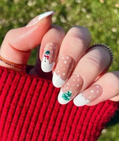 Red french tip santa hat nails, winter nails, xmas nails, christmas nail inspo, red nail theory #nails #christmasnails #rednails #winternails #nailideas #christmasaestheticnails #aestheticnails Blue Christmas Nails, Nail Art Noel, Snowman Nails, Christmas Nail Art Designs, Snowflake Nails