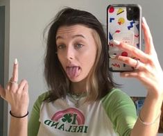 Emma Chamberlain Youtube, Rose Brunette, Make Up Cosmetics, Highlights Color, Brunette Color, Hair Color Purple