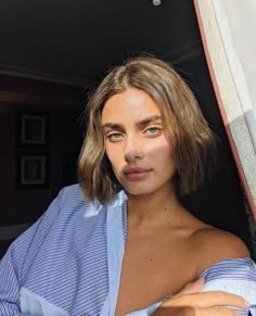 Brunette Chin Length Hair, Taylor Hill Hair, Kort Bob, Taylor Marie Hill, Short Hairdos, Taylor Hill, Bob Hair, Cut My Hair