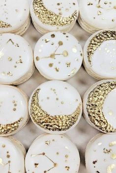 CONSTELLATION MACARONS FOR SMALL WEDDINGS Moon Photo Booth, Wedding Dessert Ideas, Star Themed Wedding, Celestial Wedding Theme, Small Wedding Venues, Vow Exchange, Moon Photo, Non Traditional Wedding