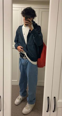 Swag Guy Outfits, Street Style Guys Streetwear, Mens Outfits 2000s, 90s Core Outfits, Baggy Guy Outfits, Skatewear Men, Polo Shirt Outfit Men Aesthetic, School Outfits Guys, 2000s Guys Fashion