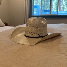 Perfect Condition. Vintage Modern Style! Purchased From Hamley’s In Pendleton Oregon. Unisex Fit Size 7. Pendleton Oregon, Vintage Modern Style, Vintage Modern, Straw Hat, Modern Vintage, Rodeo, Modern Style, Oregon, Straw