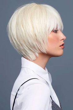 Chin Length Hair With Bangs Over 50, Haircuts Bangs, Pageboy Hairstyle, Pageboy Haircut, Blonde Bob Haircut, Summer Blonde Hair, Hair Color Techniques, Long Bangs