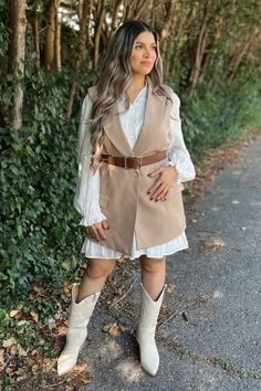 Create a simple yet chic aesthetic with this cute dress and boots outfit that will elevate your style effortlessly. Click now to discover how to rock this trend with ease!