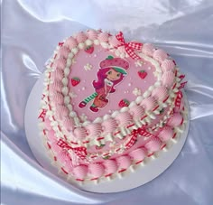 Strawberry Shortcake Theme Cake, Strawberry Shortcake Birthday Cake, Bolo Vintage, Shortcake Cake, Strawberry Shortcake Cartoon, Strawberry Shortcake Birthday, Strawberry Shortcake Cake, Vintage Birthday Cakes, Short Cake