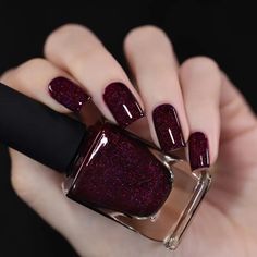 Burgundy Nail Polish, Classy Nail, Classy Nail Designs, Holographic Nail Polish, Red Nail, Dark Nails, Holographic Nails, Luxury Nails