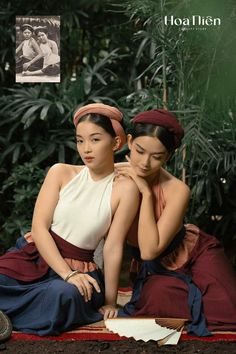 Nam Aesthetic, Vietnamese Clothing, Ao Dai Vietnam, Vietnam History, Traditional Beauty, East Asian, Anatomy Art, Traditional Clothing