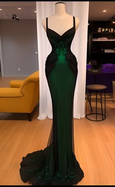 Green Gala Dress Emerald Gown, Villain Prom Dress, Fantasy Dress Corset, Luxury Dark Green Prom Dress, Black And Green Dress Gowns, Slytherin Wedding Dress, Fancy Green Dress, Green And Black Dress, Goth Prom Dress Green