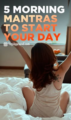 5 Morning Mantras For A Better Day - YogiApproved.com Flexibility Fitness, Morning Mantras, Yoga Positionen, Yoga Morning, Yoga Flexibility, Meditation Mantra, Morning Mantra, Sup Yoga, Yoga Mantras