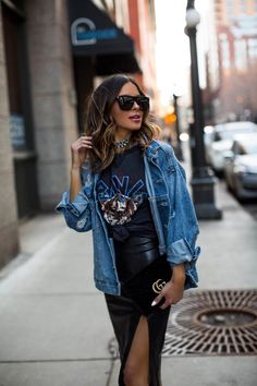 Friday Wear, Mia Mia Mine, Mia Mia, Sweatshirt Outfit, Mode Inspiration, Black Skirt, Outfits Casuales, Look Fashion, Jean Jacket