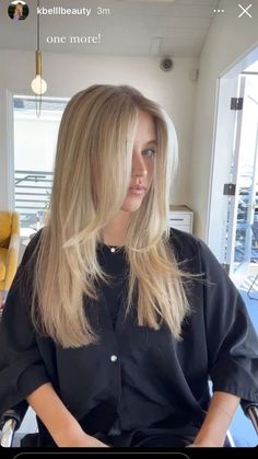 Blonde Melir Hair, Asian Hair Male, Hair Highlights Straight, Blonde Hair Straight, Scandinavian Blonde, Blonde Hair Pictures, Blonde Hair Inspo, Beige Blonde Hair, Blonde Hair Goals