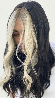 Fine Hair Styles, Two Tone Hair Color, Egirl Hair, Blonde Money Piece, Two Color Hair, Two Tone Hair, Hair Inspired