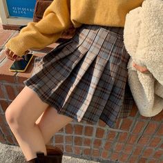 Size (CM) Waist Circumference Hips Skirt Length S 62 82 39 M 66 86 40 L 70 90 41 XL 74 94 42 Model is 164cm 44kg wear size S Grey Plaid Skirt Outfit, Decision Paralysis, Grey Plaid Skirt, 2024 Lookbook, Flannel Skirt, Short Skirts Outfits, Plaid Skirt Outfit, Dark Academia Outfit, Style Bundle