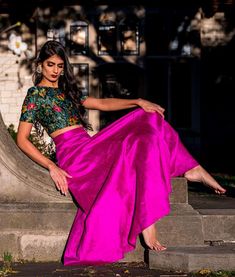 Jungle jacquard SAMEERA top + silk DIVYA lehenga skirt by Harleen Kaur. Short sleeve jungle jacquard crop top contains hues in black, green, pink, yellow gold, and metallic gold. Style this crop top with a lehenga skirt or with your favorite jeans. Solid Lehenga, Silk Skirt Outfit, Lehenga Top, Classic Blouse, Jacquard Top, Satin Crop Top, Classic Blouses