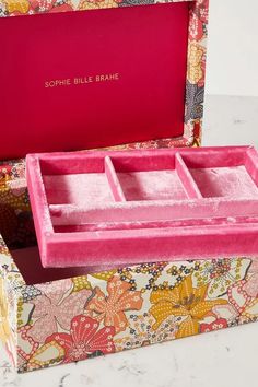 Sophie Bille Brahe Trésor Grande Hawaii Floral-print Voile And Velvet Jewelry Box - Pink | Editorialist Hawaii Jewelry, Sophie Bille Brahe, Large Jewelry Box, Velvet Jewelry, Velvet Interiors, Large Jewelry, Jewellery Storage, Jewel Box, Liberty Fabric