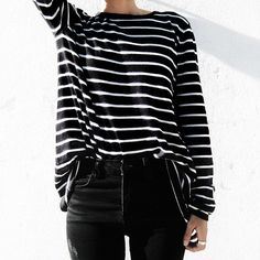 press long sleeve striped top on c.phraph's instagram Stripe Top Outfit, Style Korea, Striped Long Sleeve Tee, Top Outfit, Outfit Inspiration Fall, Stripe Top, Outfit Winter, Minimal Fashion, Types Of Fashion Styles