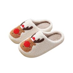 These limited edition green and red holiday reindeer slippers are perfect for a holiday gift! Cozy lounge slippers come in multiple colors and designs. Slip into these super soft slippers and keep your feet cozy! Slippers For Christmas, Santa Christmas List, Preppy Christmas Outfit, Holiday Slippers, Friend Party, Boo Baskets, Xmas Outfit, Wishlist Christmas, Christmas Door Wreath