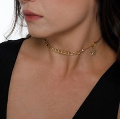 Dainty Gold Chain Choker, Cheap Adjustable Shell Choker Necklace, Dainty Beach Choker Jewelry, Gold Adjustable Shell Choker Necklace, Gold Charm Necklace With Starfish Charm, Dainty Star Charm Choker Necklace, Delicate Pearl Charm Choker, Gold Star Charm Choker, Gold Link Necklace