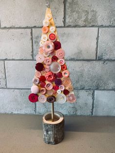 Have fun with this whimsical tree! Made from vintage buttons, this tree is great at Christmas time or any time that calls for pink to brighten your day!! Whimsical Tree, Button Tree, Vintage Button, Vintage Buttons, Crafty Stuff, Brighten Your Day, Have Fun, Christmas Time, Ornament Decor