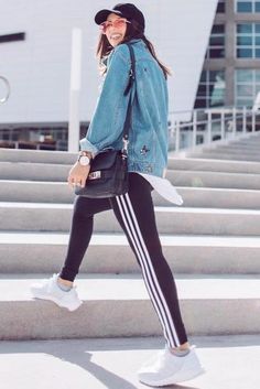 Soccer Pants Outfit, Black Adidas Outfit, Sahm Style, Sport Elegant, Adidas Pants Outfit, Adidas Leggings Outfit, Mexico Outfits, Outfits Leggins, Legging Adidas